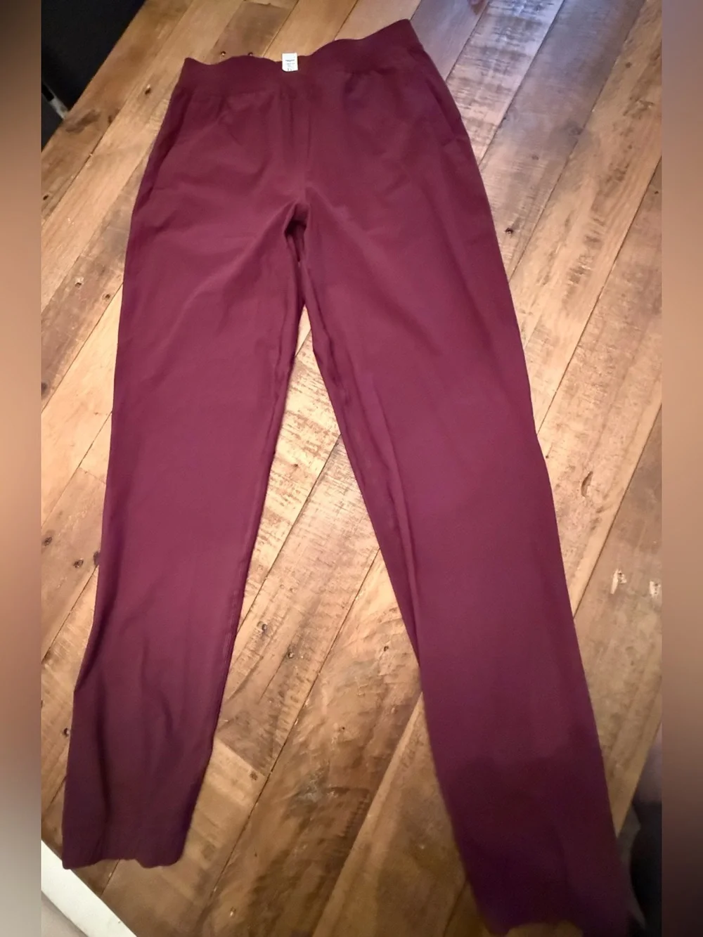 lululemon Adapted State HR Jogger Full Length Garnet sz 6 Like New